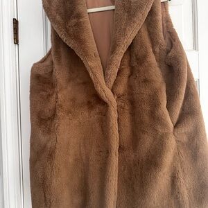 Women's Tan Faux Fur Vest